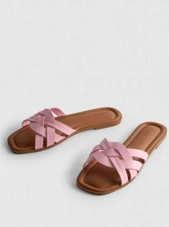 Sandalen aus Kunstleder mit überkreuzten Riemen