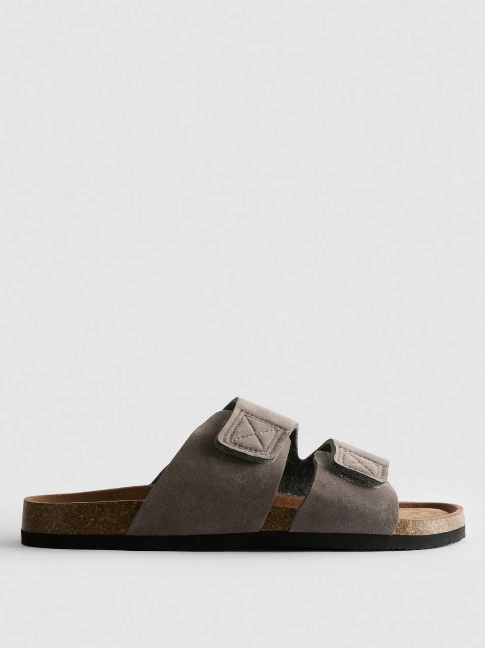 Sandalen mit dicker Sohle und zwei Riemchen