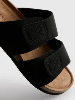 Sandalen mit zwei Riemen