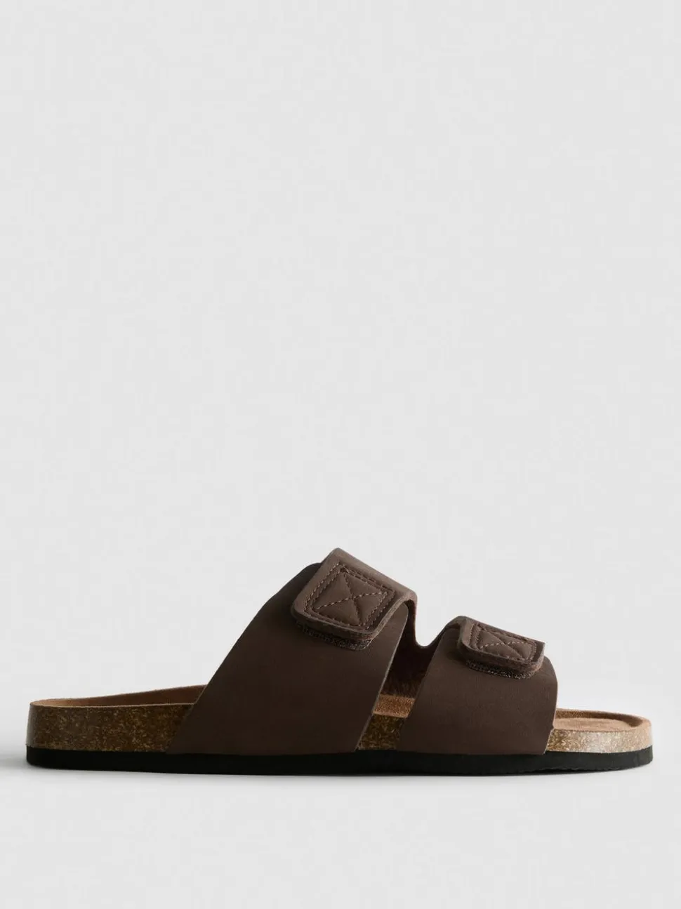 Sandalen mit zwei Riemen