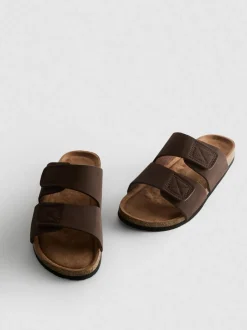 Sandalen mit zwei Riemen