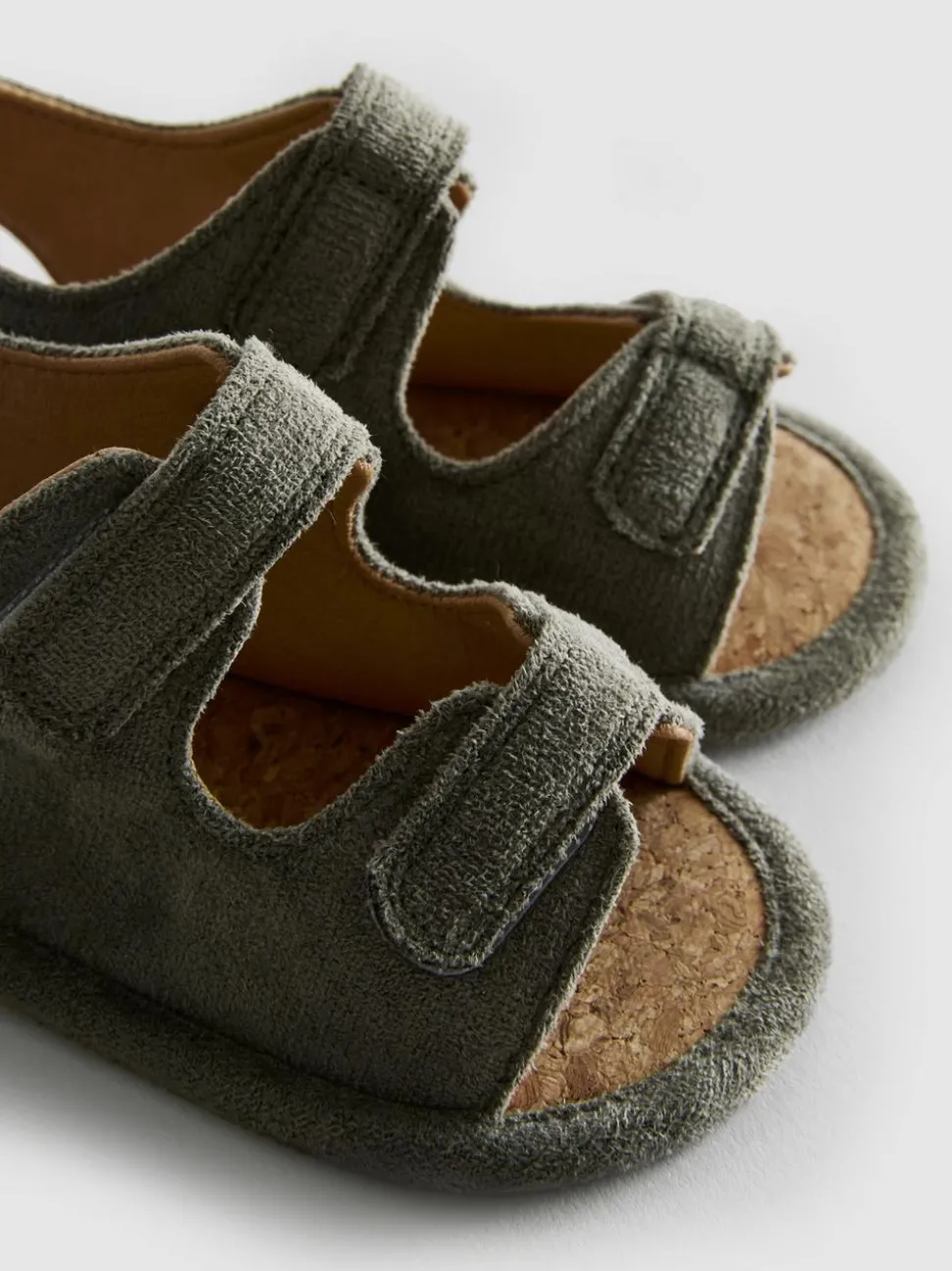 Sandalen mit zwei Riemen für Babys