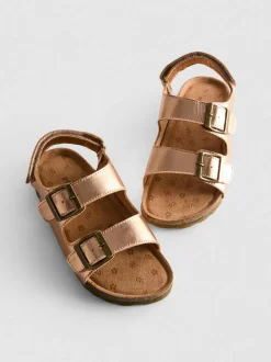 Sandalen mit zwei Schnallenriemen