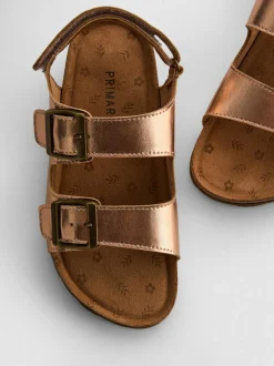 Sandalen mit zwei Schnallenriemen