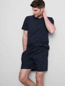 Schlafanzug mit T-Shirt und Shorts