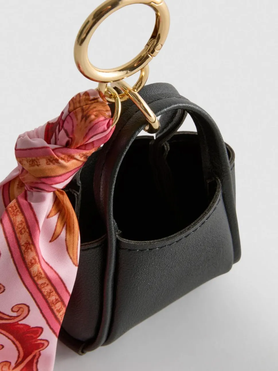 Schlüsselanhänger mit kleiner Tasche
