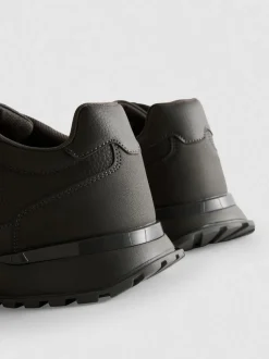 Schnür-Sneaker