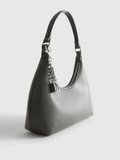 Schultertasche mit Schlossanhänger