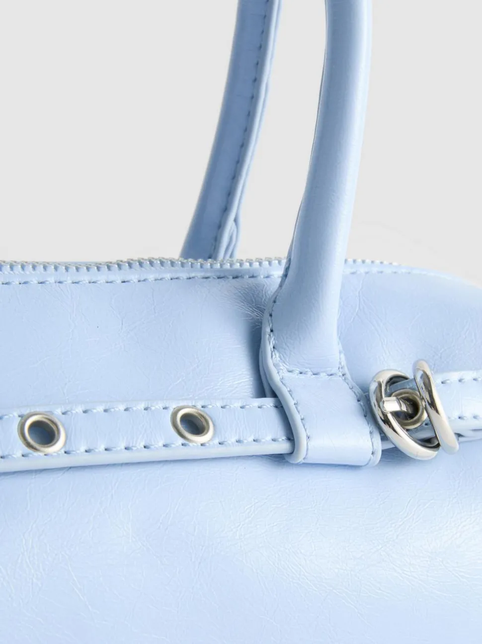 Schultertasche mit Ösen