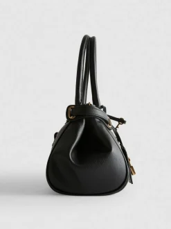 Schultertasche mit Vorhängeschloss