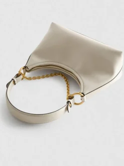 Schultertasche mit Zierkette