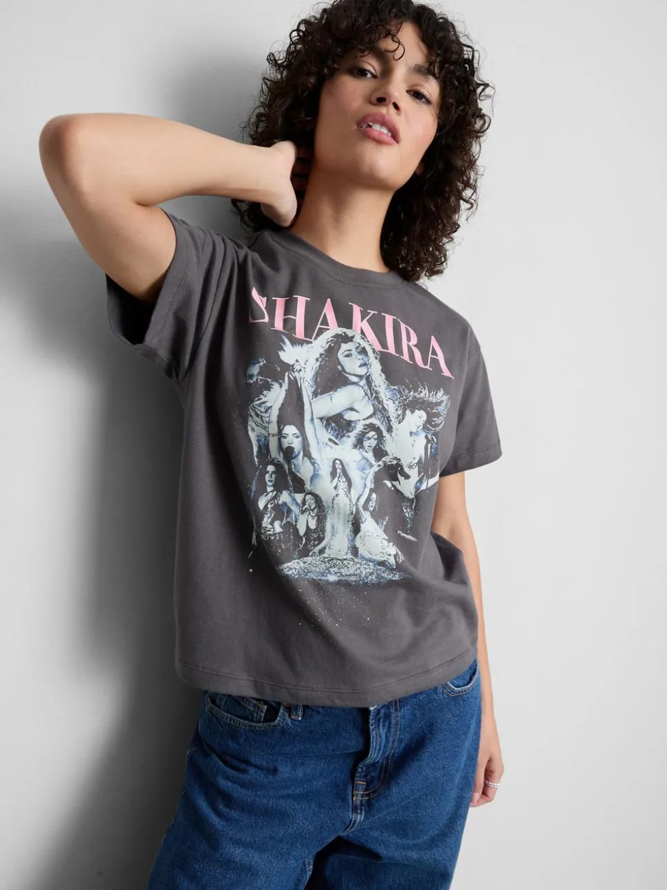 „Shakira“ T-Shirt aus reiner Baumwolle mit Grafik