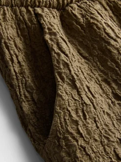 Shorts mit Falten und Kordelzug
