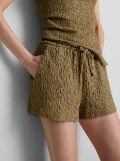 Shorts mit Falten und Kordelzug