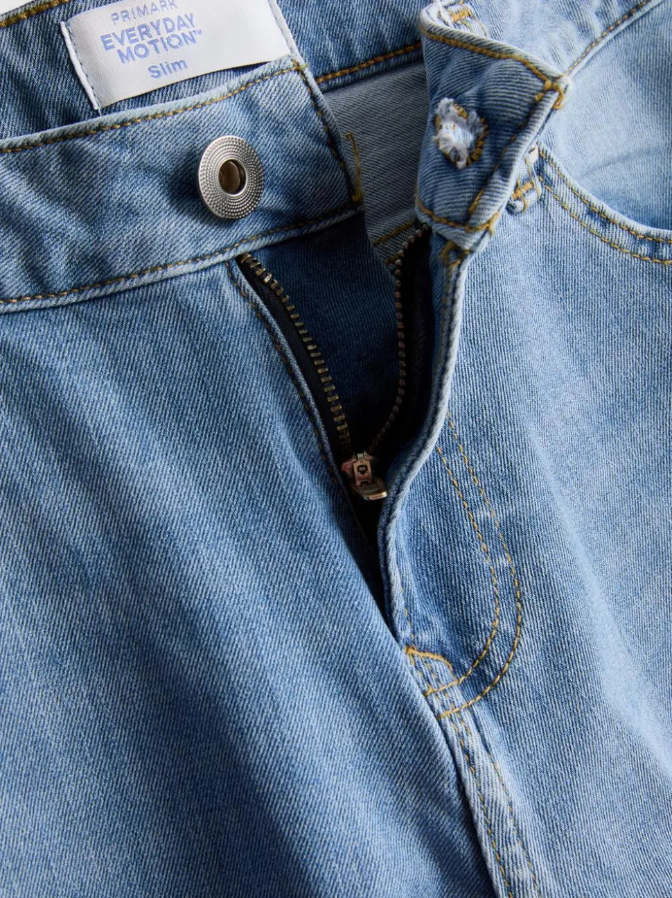 Slim-Fit-Jeans mit mittlerer Leibhöhe