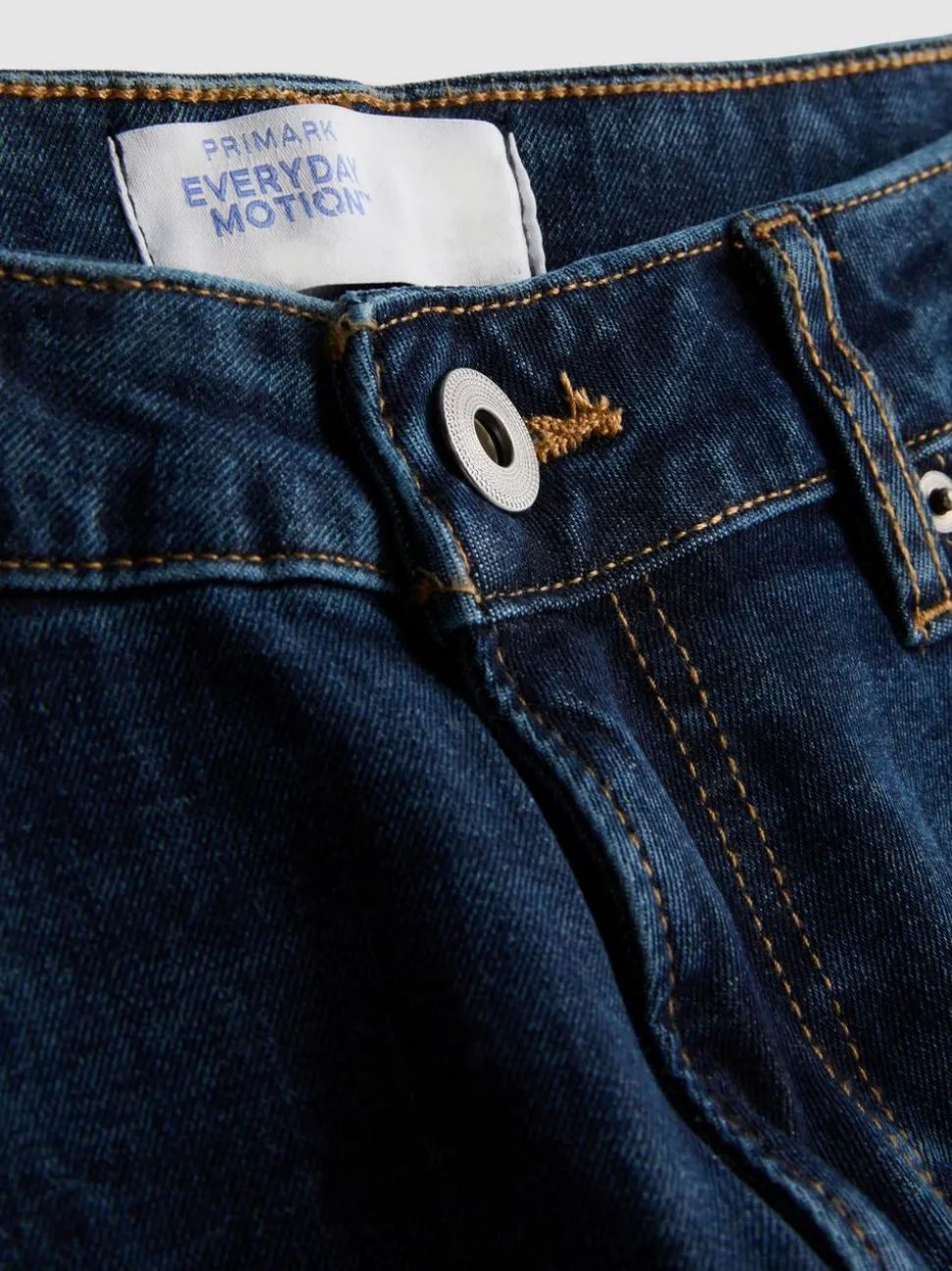 Slim-Fit-Jeans mit mittlerer Leibhöhe