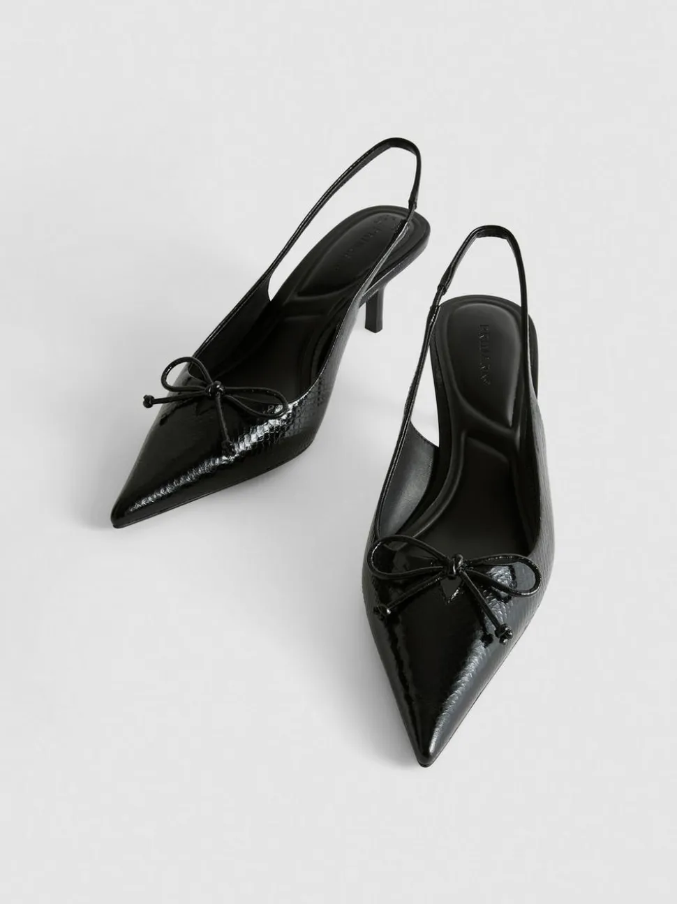 Slingback-Pumps mit Zierschleife