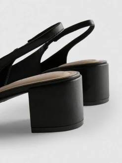 Slingbacks mit Blockabsatz und Zehenkappe