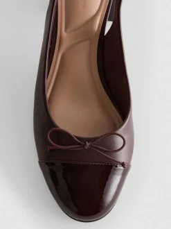 Slingbacks mit Blockabsatz und Zehenkappe