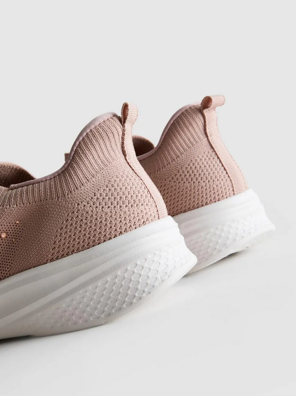 Slip-on-Sneaker mit Strassakzenten