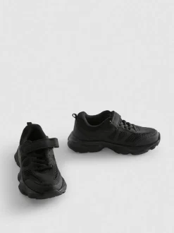 Sneaker mit dicker Sohle