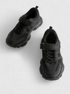 Sneaker mit dicker Sohle