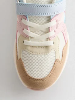 Sneaker mit dicker Sohle