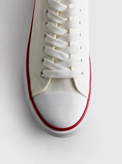 Sneakers aus Canvas mit Schnürung