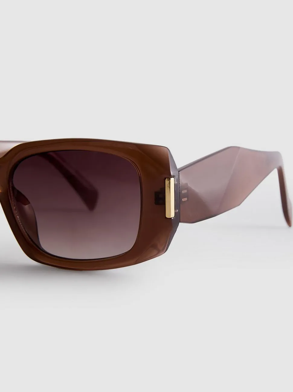 Sonnenbrille mit rechteckigen Gläsern