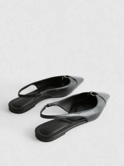 Spitze, flache Slingbacks