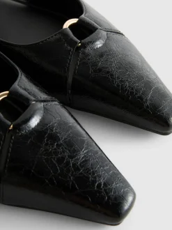 Spitze, flache Slingbacks