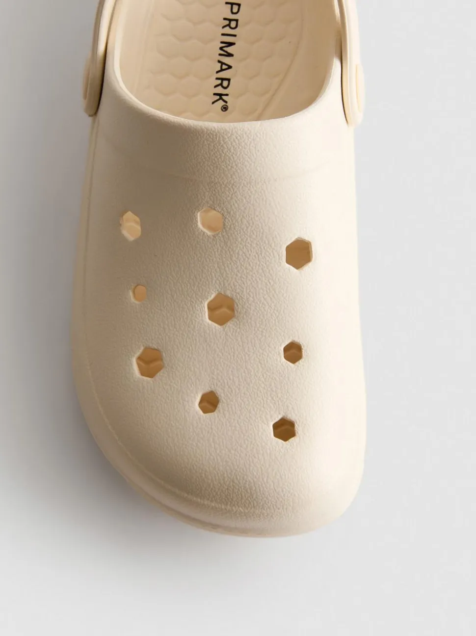Strand-Clogs mit Fersenriemen