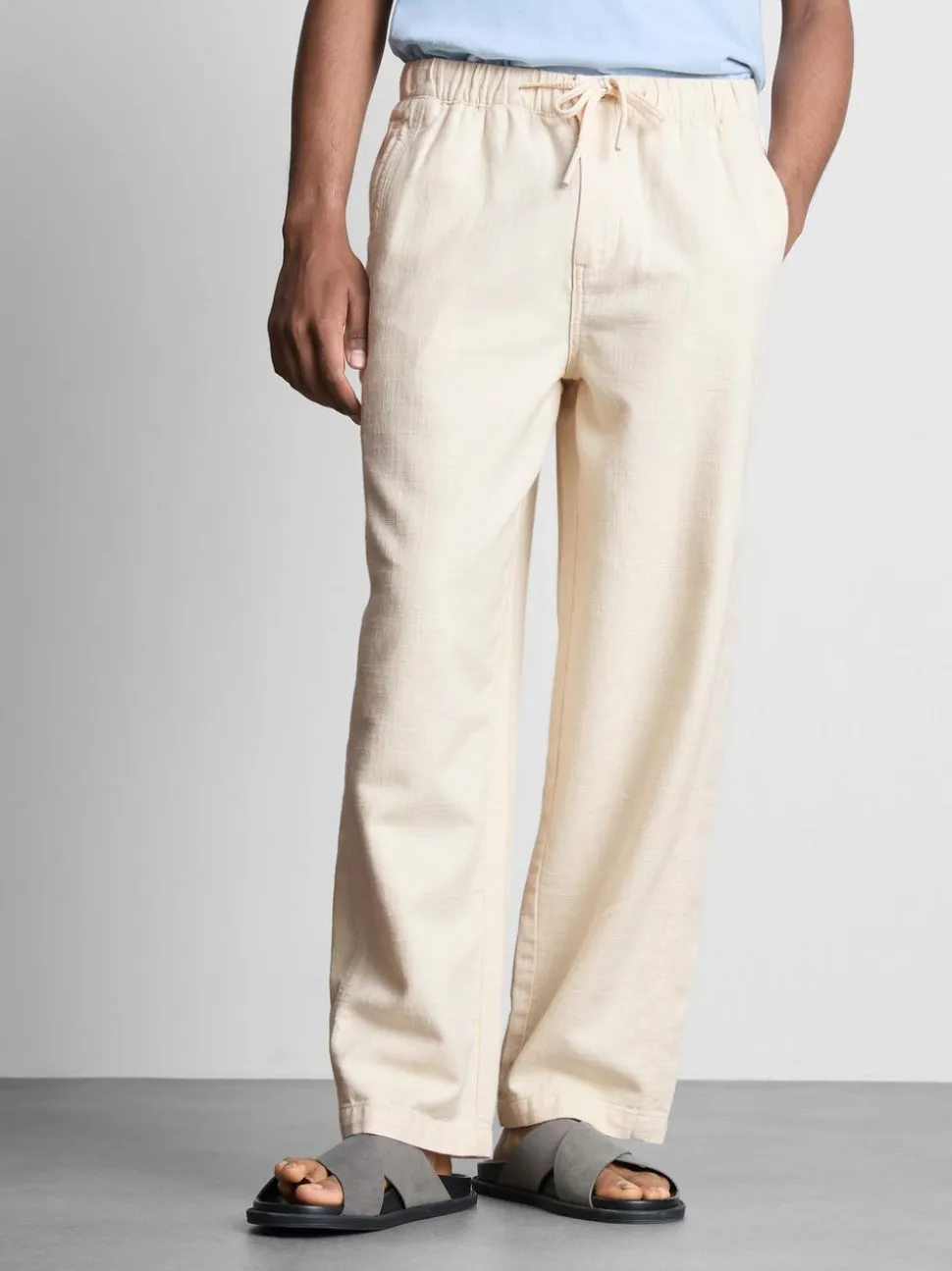 Strukturierte Hose mit Kordelzug