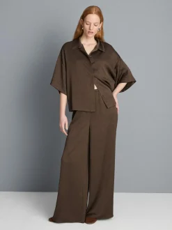Strukturierte Satinhose mit geradem Bein