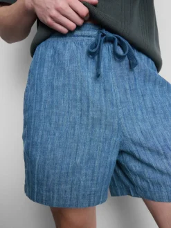 Strukturierte Shorts mit Kordelzug