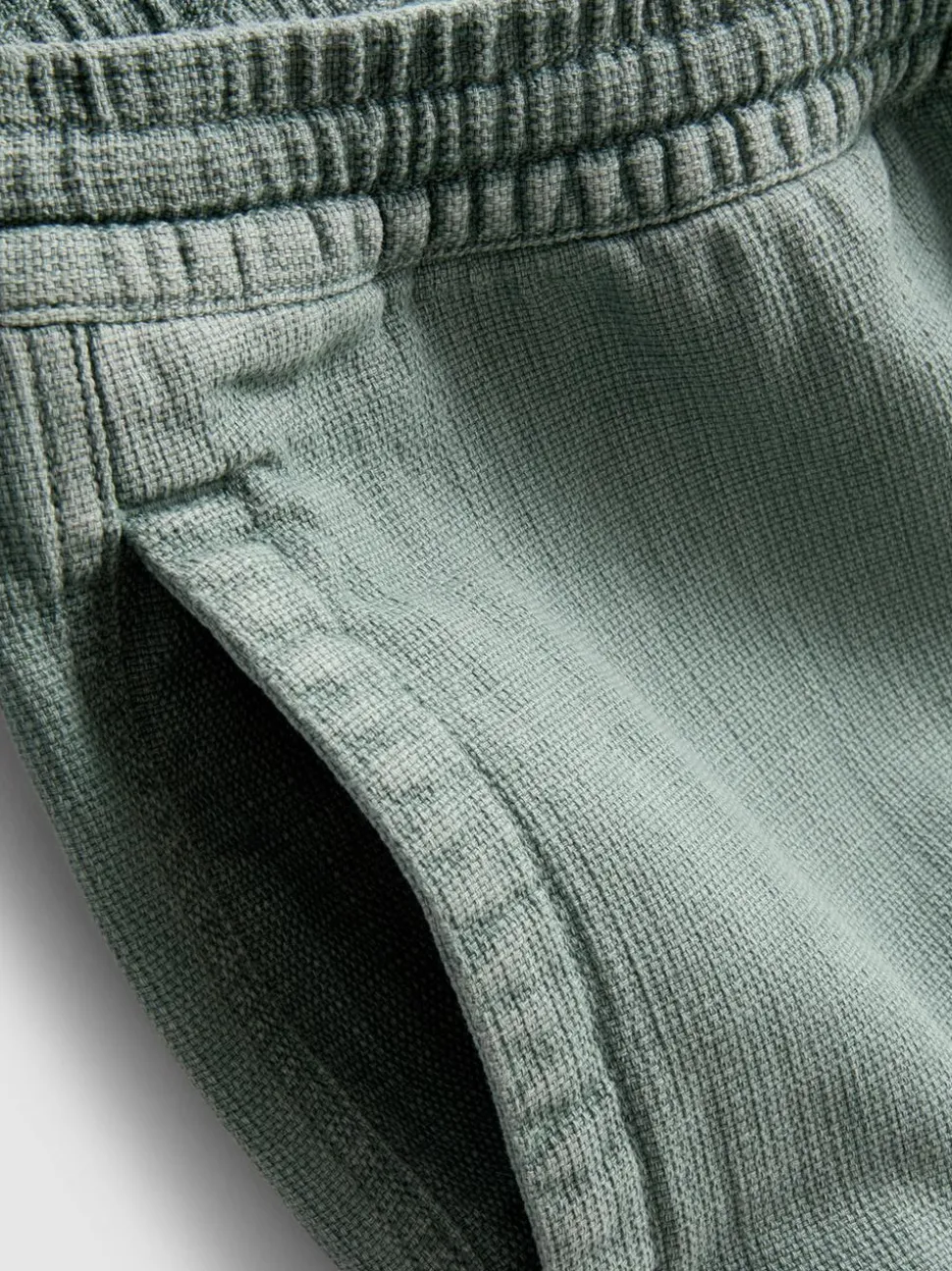 Strukturierte Shorts mit Kordelzug