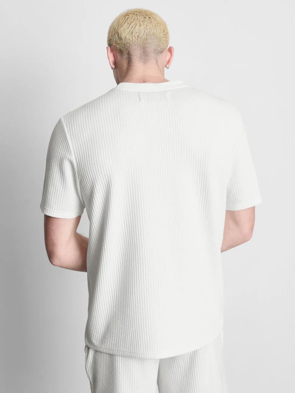 Strukturiertes, kurzärmeliges T-Shirt