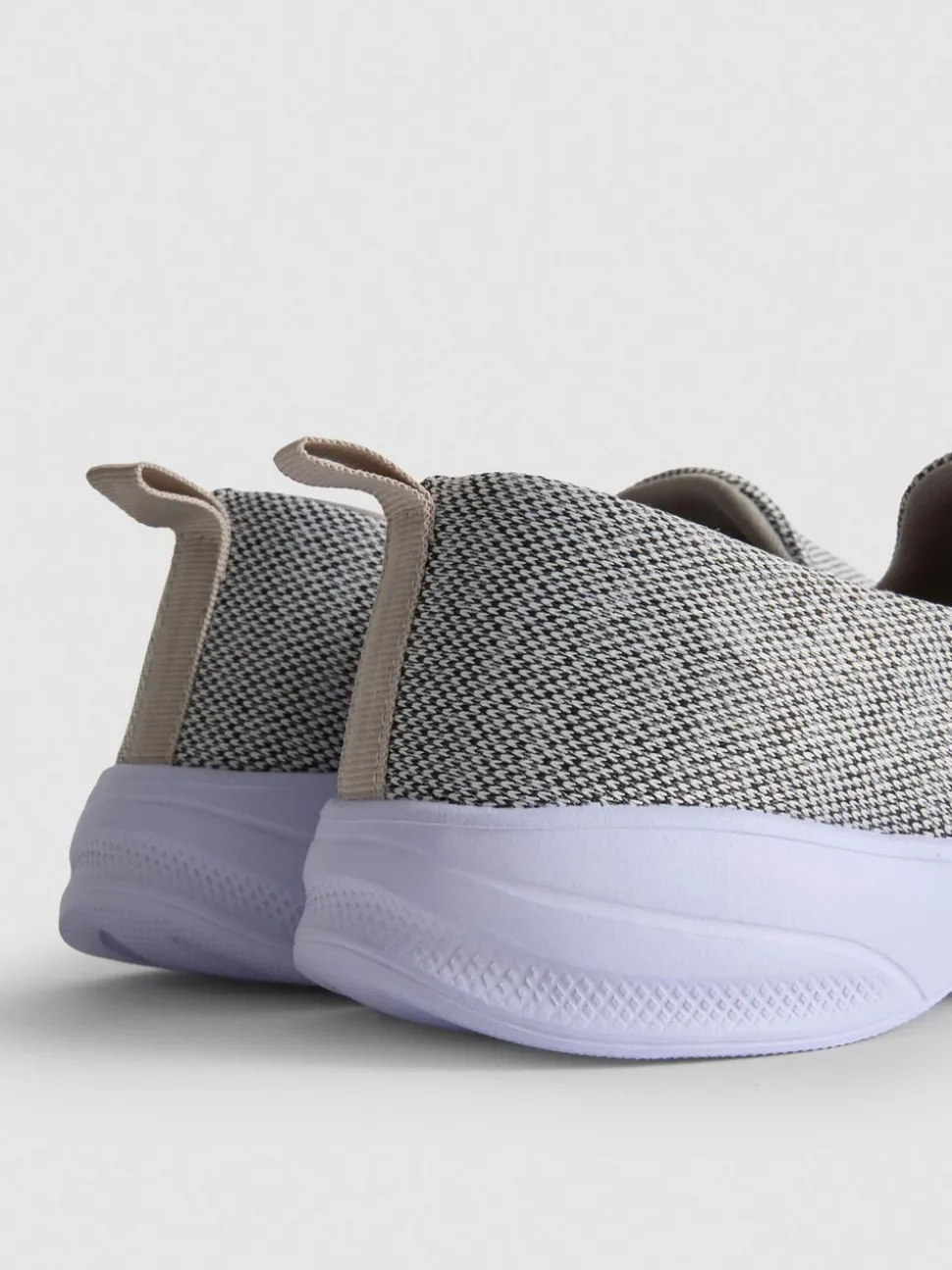 Strukturierte Slip-on-Sneaker