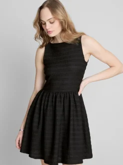 Strukturiertes Minikleid in Knitteroptik