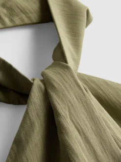Strukturiertes Neckholder-Top mit Knopfleiste