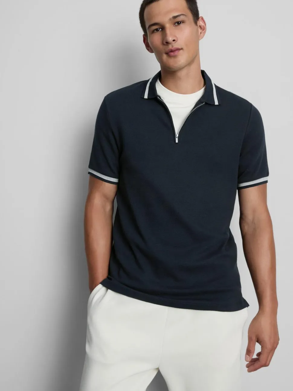 Strukturiertes Poloshirt mit Reißverschluss