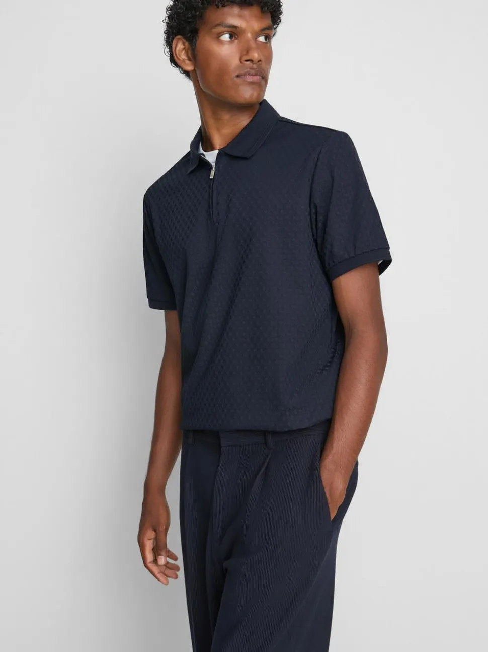 Strukturiertes „The Edit“ Poloshirt mit Reißverschluss