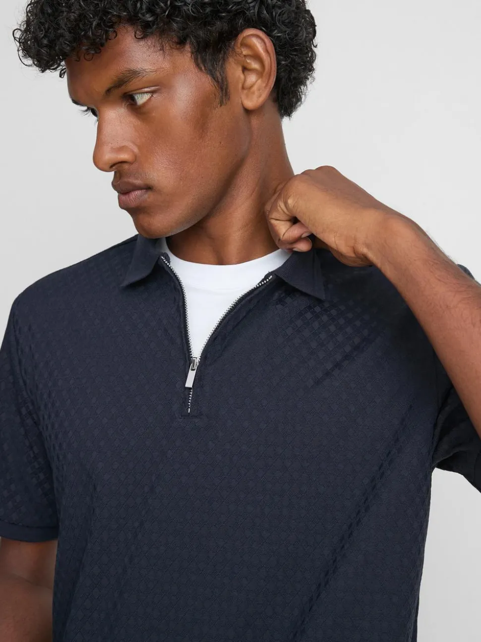 Strukturiertes „The Edit“ Poloshirt mit Reißverschluss