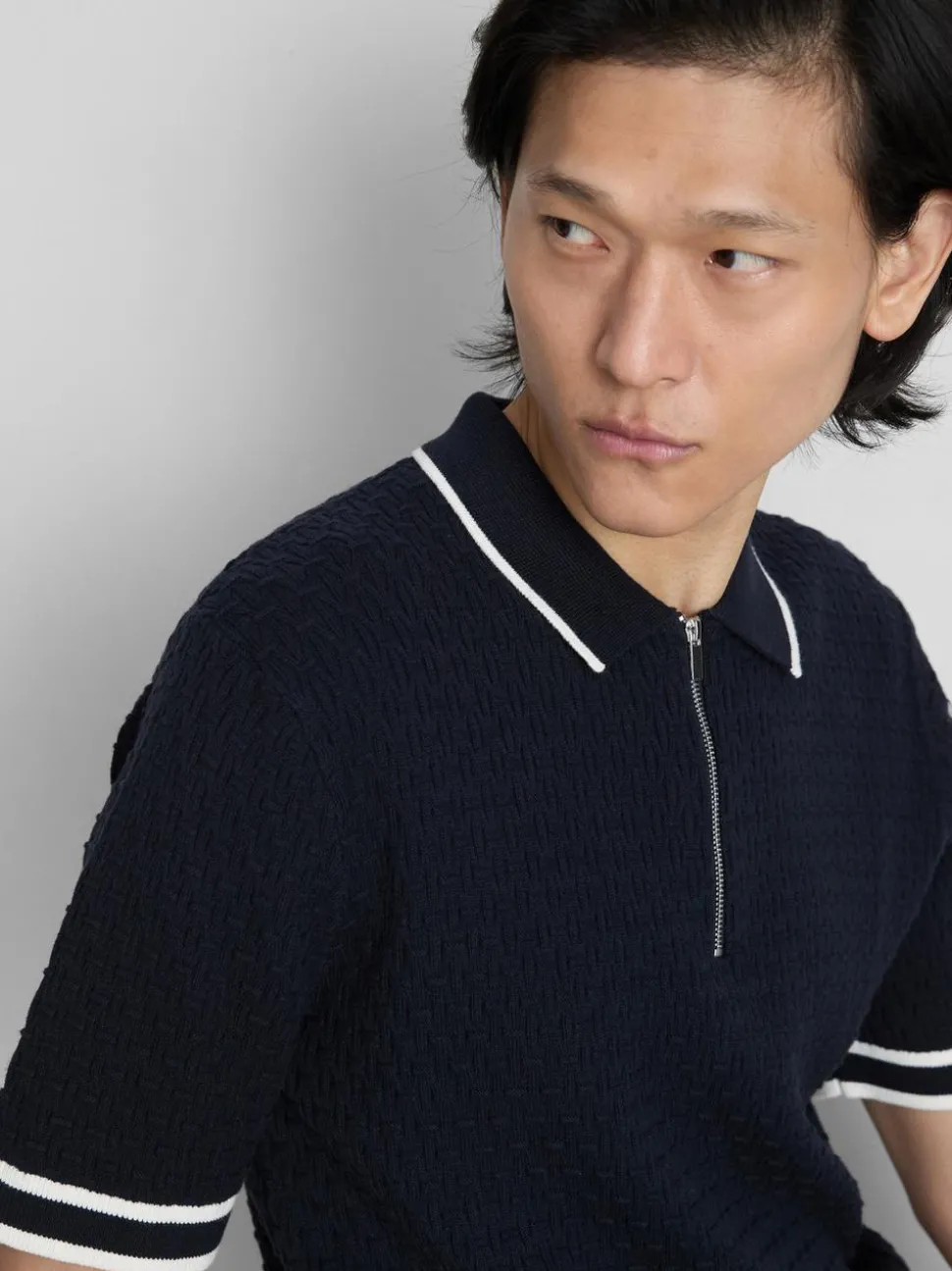 Strukturiertes „The Edit“ Poloshirt mit Reißverschluss