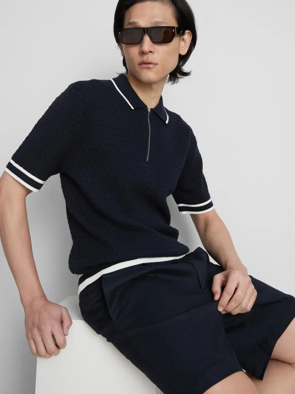 Strukturiertes „The Edit“ Poloshirt mit Reißverschluss