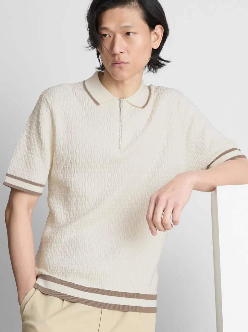 Strukturiertes „The Edit“ Poloshirt mit Reißverschluss