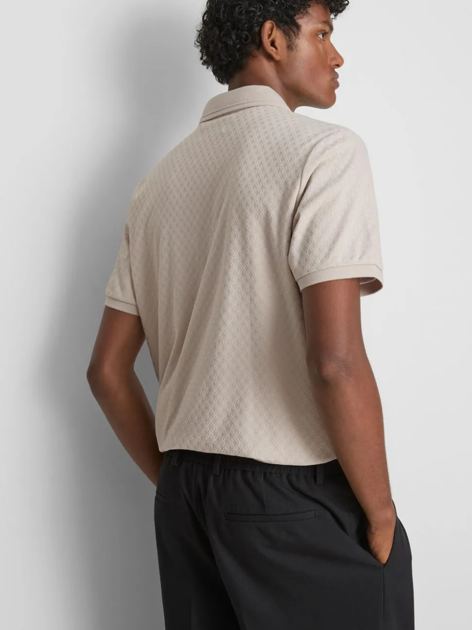 Strukturiertes „The Edit“ Poloshirt mit Reißverschluss