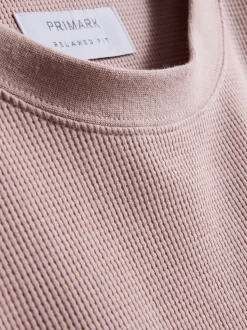 Strukturiertes T-Shirt mit geradem Schnitt