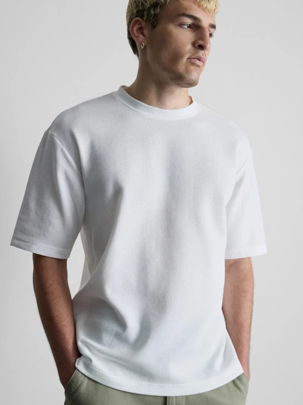Strukturiertes T-Shirt mit geradem Schnitt