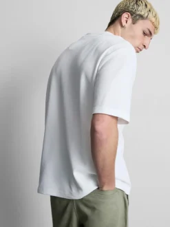 Strukturiertes T-Shirt mit geradem Schnitt